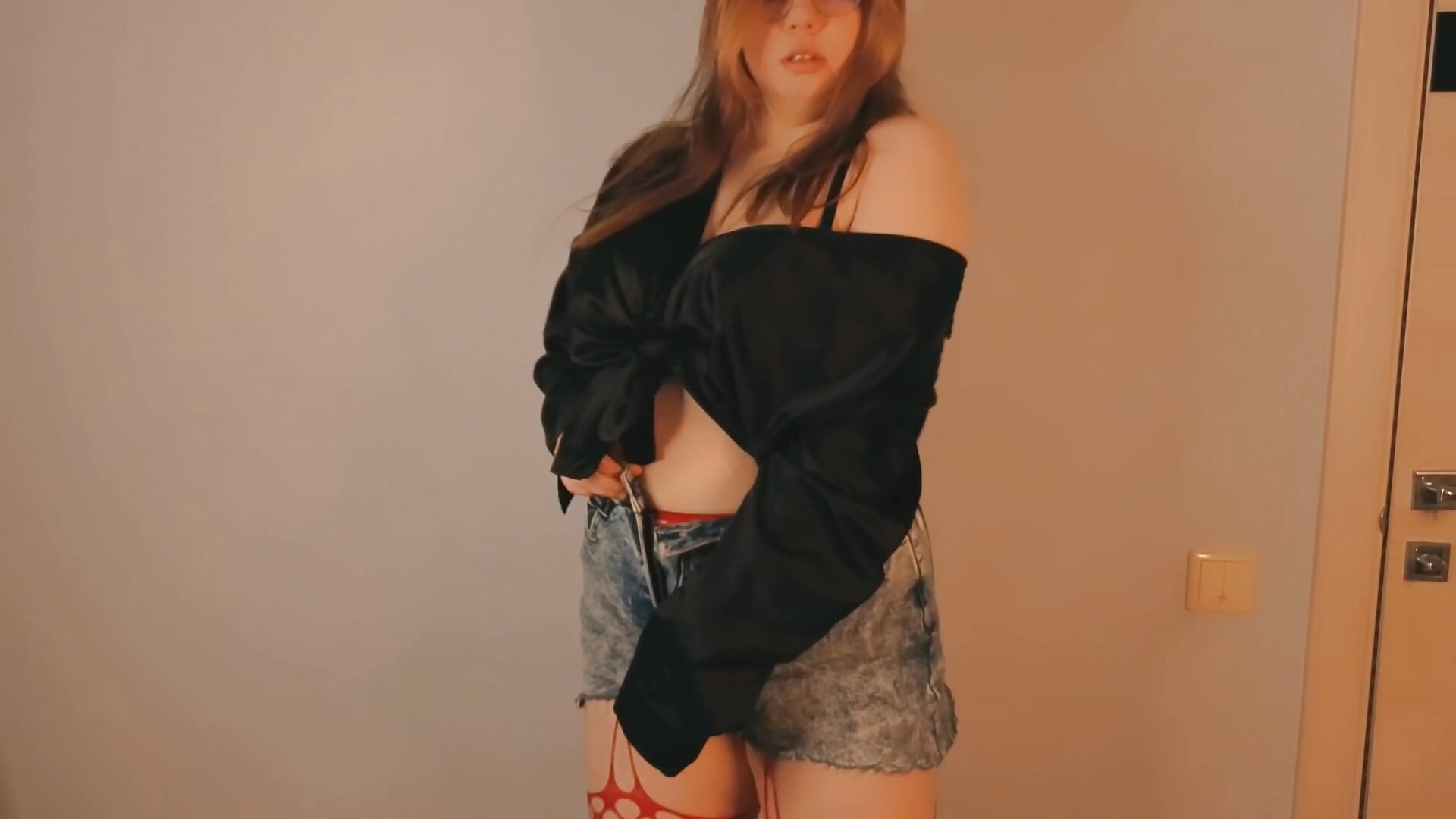 Your sweet Amina– AminaBloom kameramodell videója