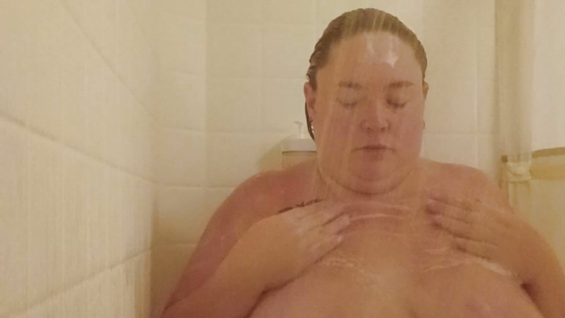 A simple shower video
