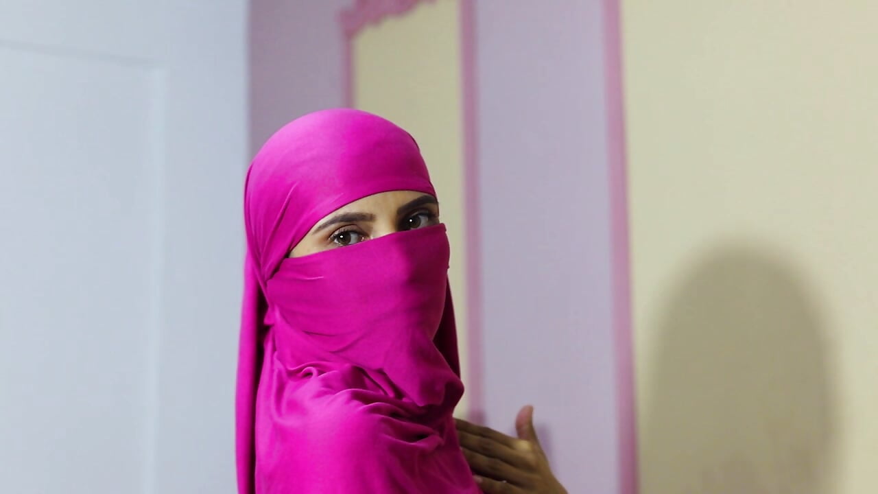 Welcome to my room - βίντεο μοντέλου _Mahaara