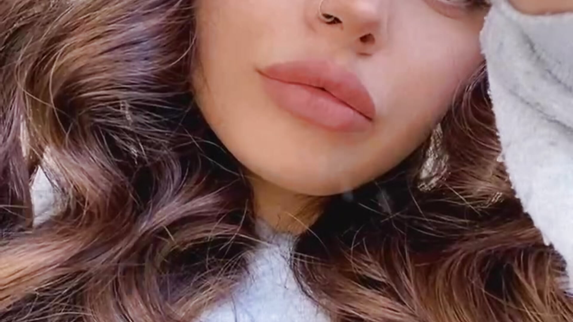 Be my ashtray - video by GoddessLanaFox cam model