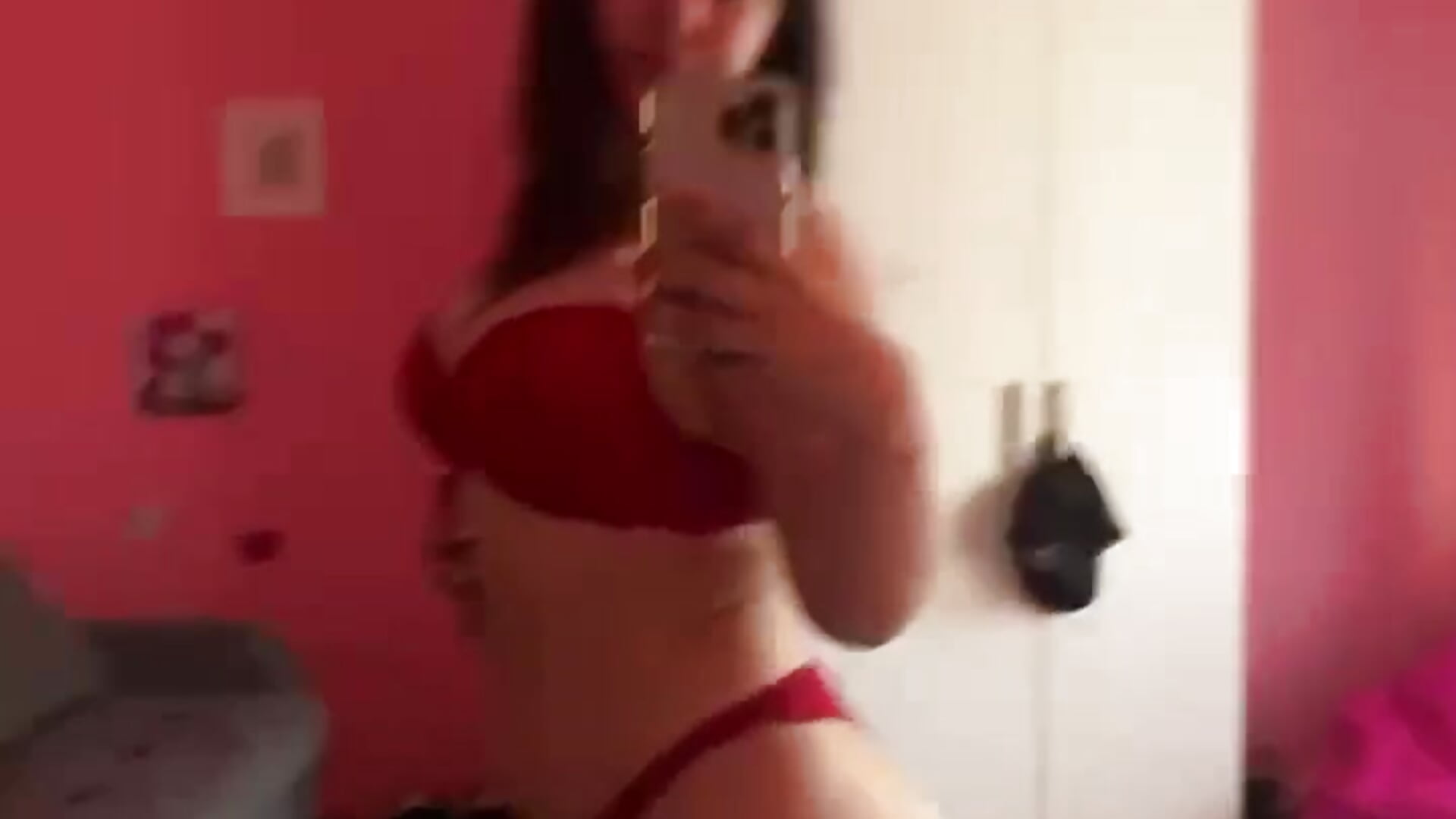 Red lingerie 😈 – video modela na kameri Doktorica_Sonjica