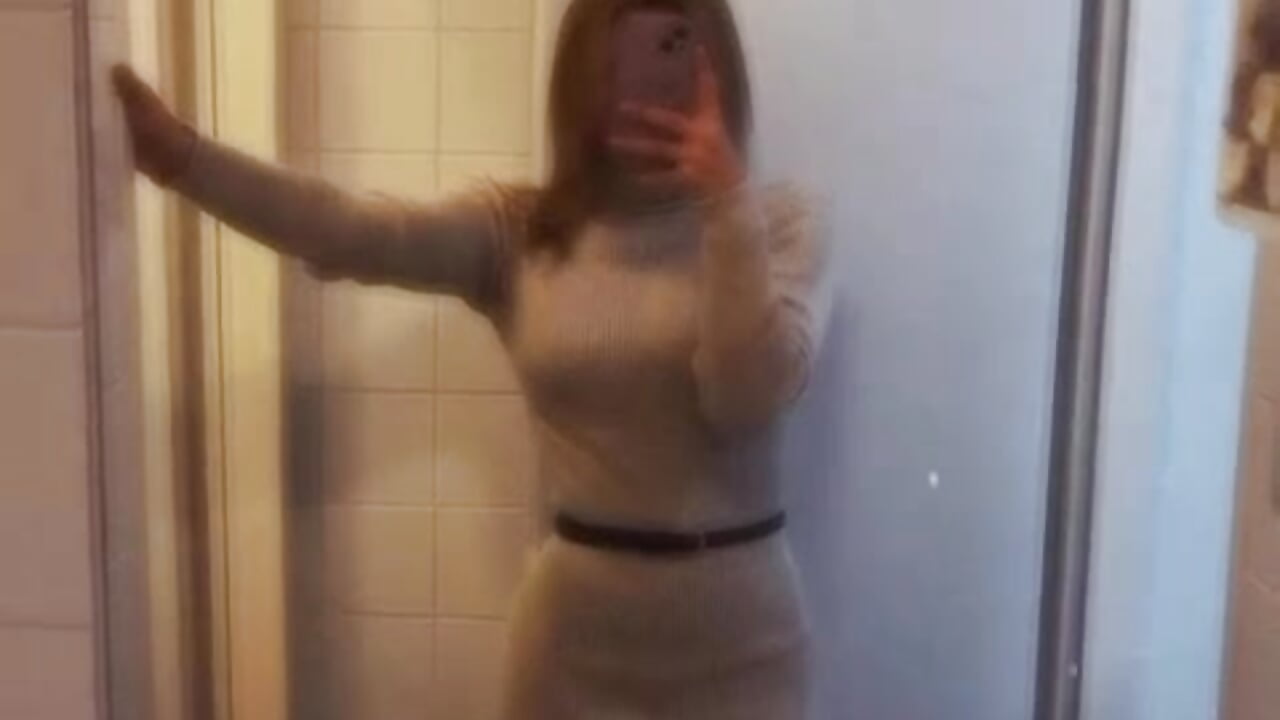 Just me - video av LaraHolt cam-modell