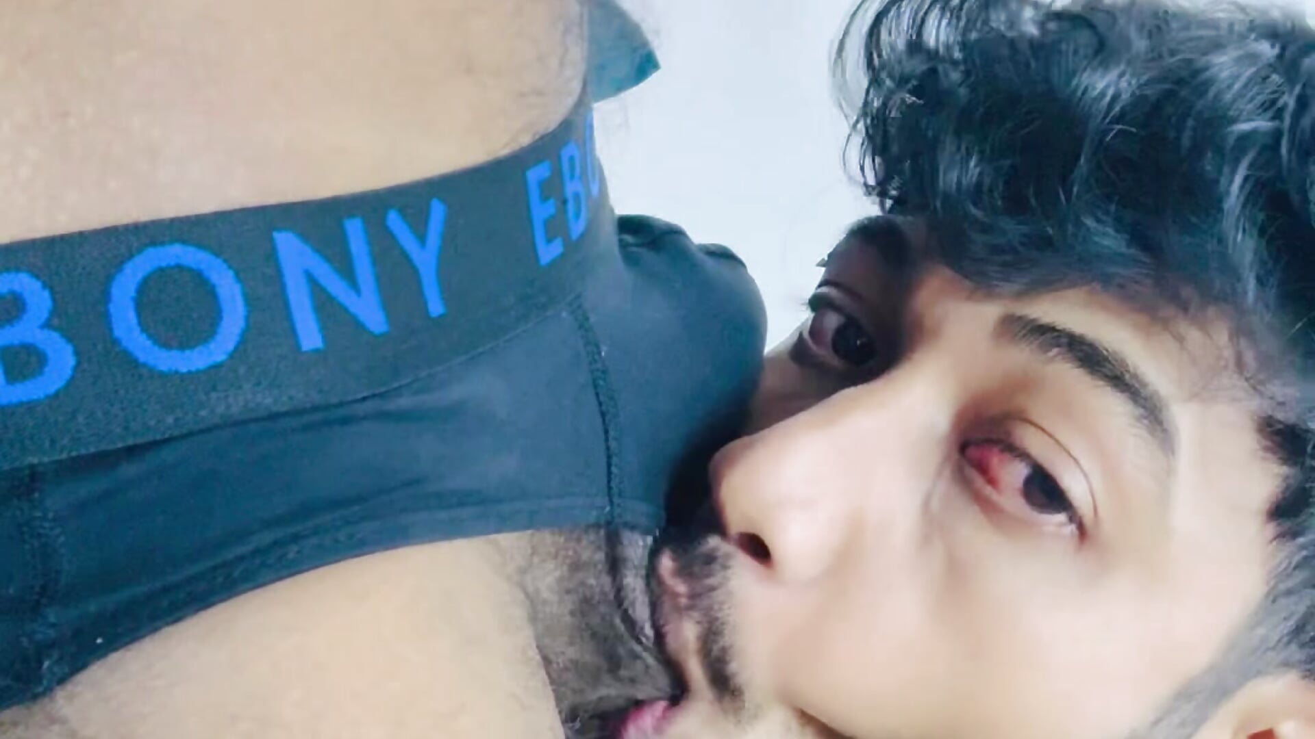 SON PLAY DAD'S FORESKIN WITH HIS FINGERS & DICK SUCK