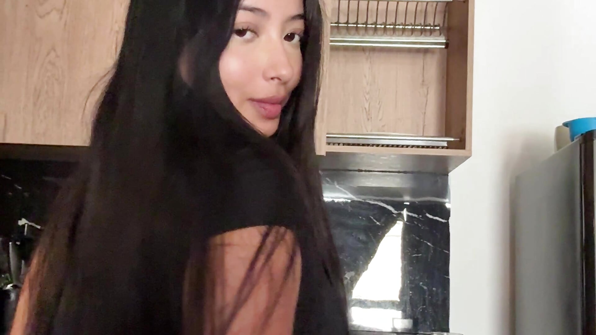 😏 - video by Emmahot999 cam model