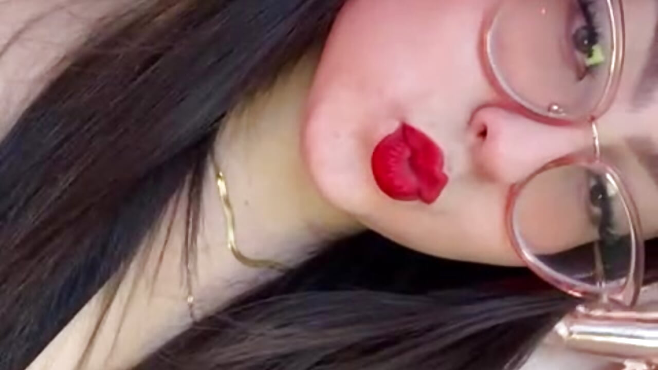 Happy San Valentin 🩷💘🌷 - video oleh model kamera Mia_Reize