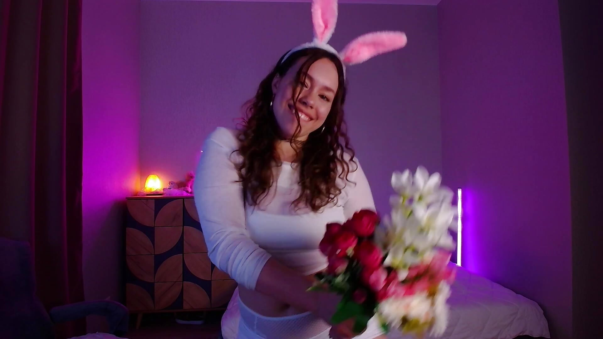 Spring! 🐰🌷 - Monroe_Linger主播的视频