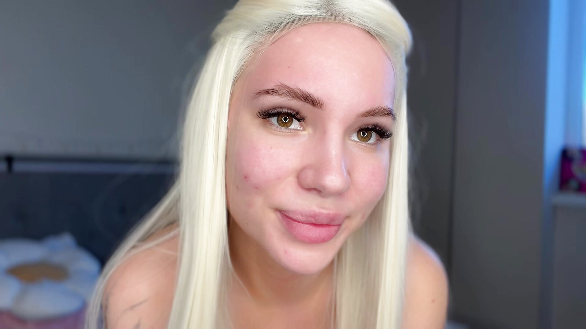 copy_3772B1F3-E8D3-451D-BE60-D0C4281D3790 - video oleh PinkNoir kamera model