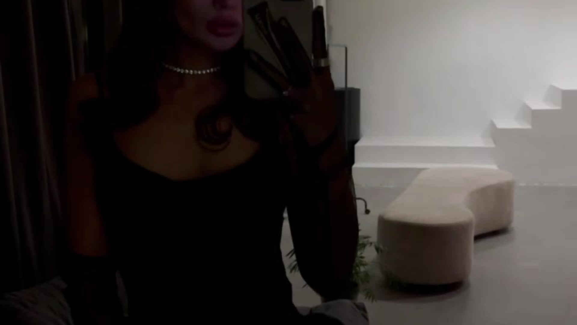 Very beautiful dress – video af RunawayGriddle cam-model