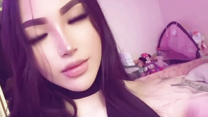 Hi <3 – video modela na kameri babyy_nicols_m