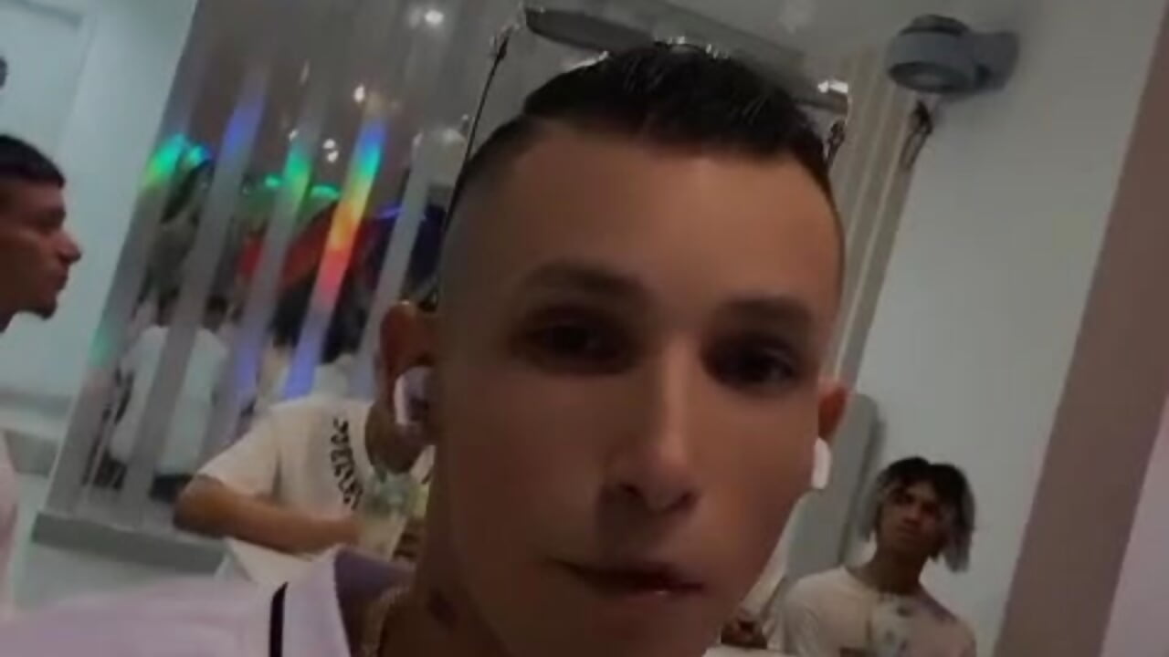 Isaak_26 Video Thịnh Hành của Người Mẫu trên Cam 3001