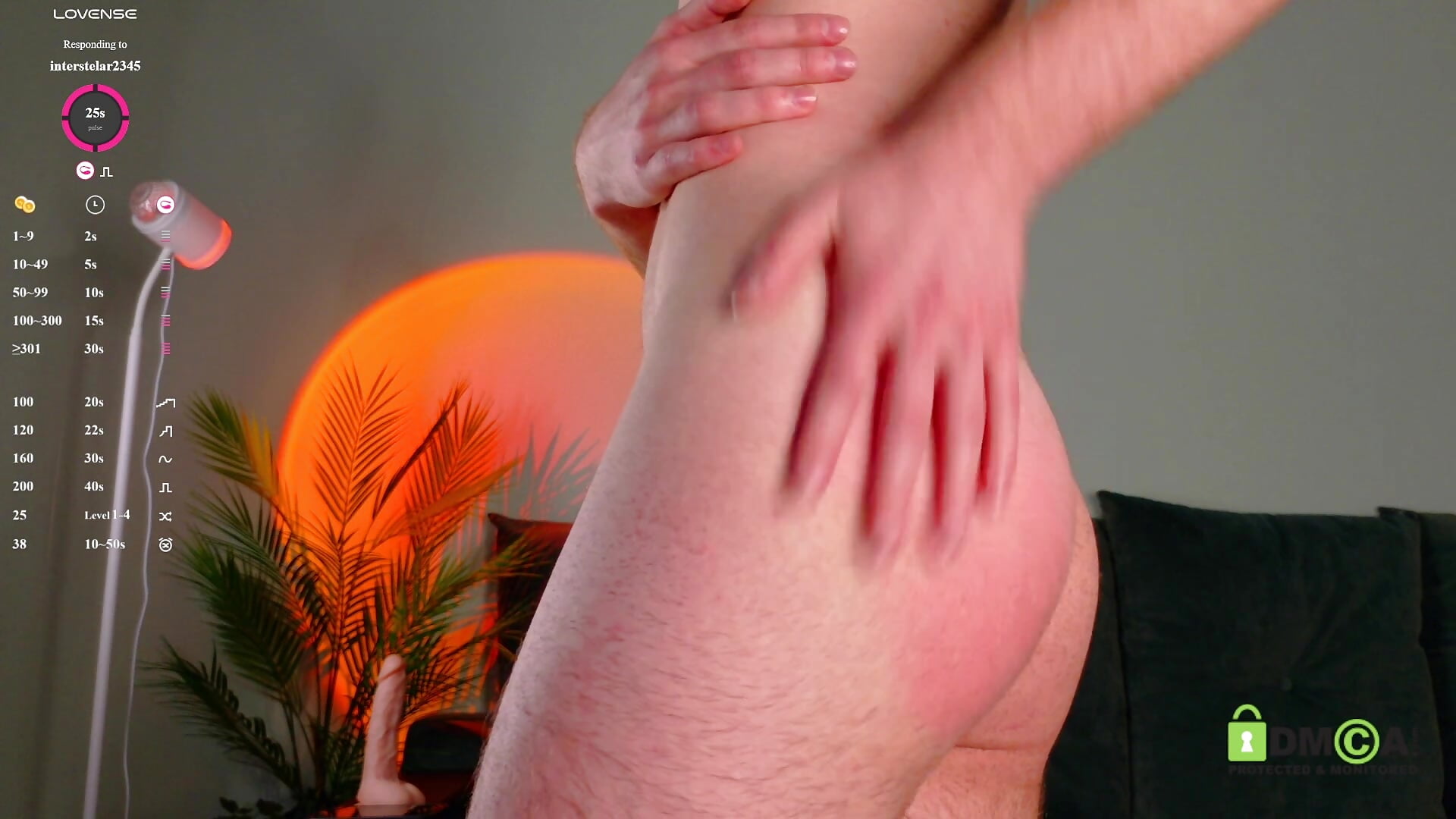 spanks and play ass－カメラキャストのmoon_Glowwの動画