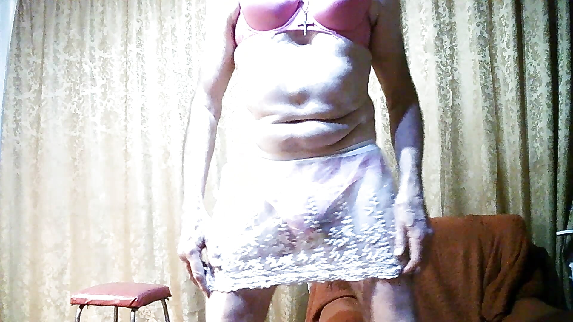 WIN_20250213_09_55_18_Pro - Trim – video modela na kameri donna36