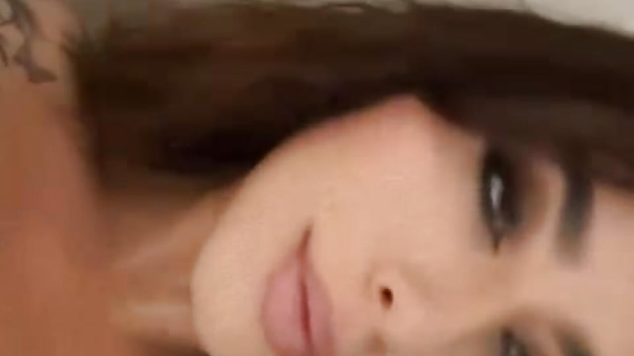 Mia 🌸 - 視頻由 Mia__Moon1 主播提供