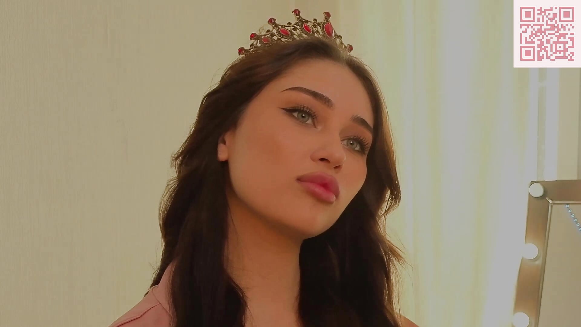 oriental motifs - video by Sofia_Plump cam model