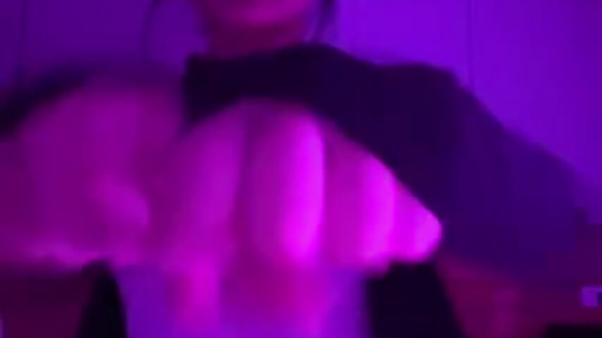 3 – видео вебкам-модели ariyastar