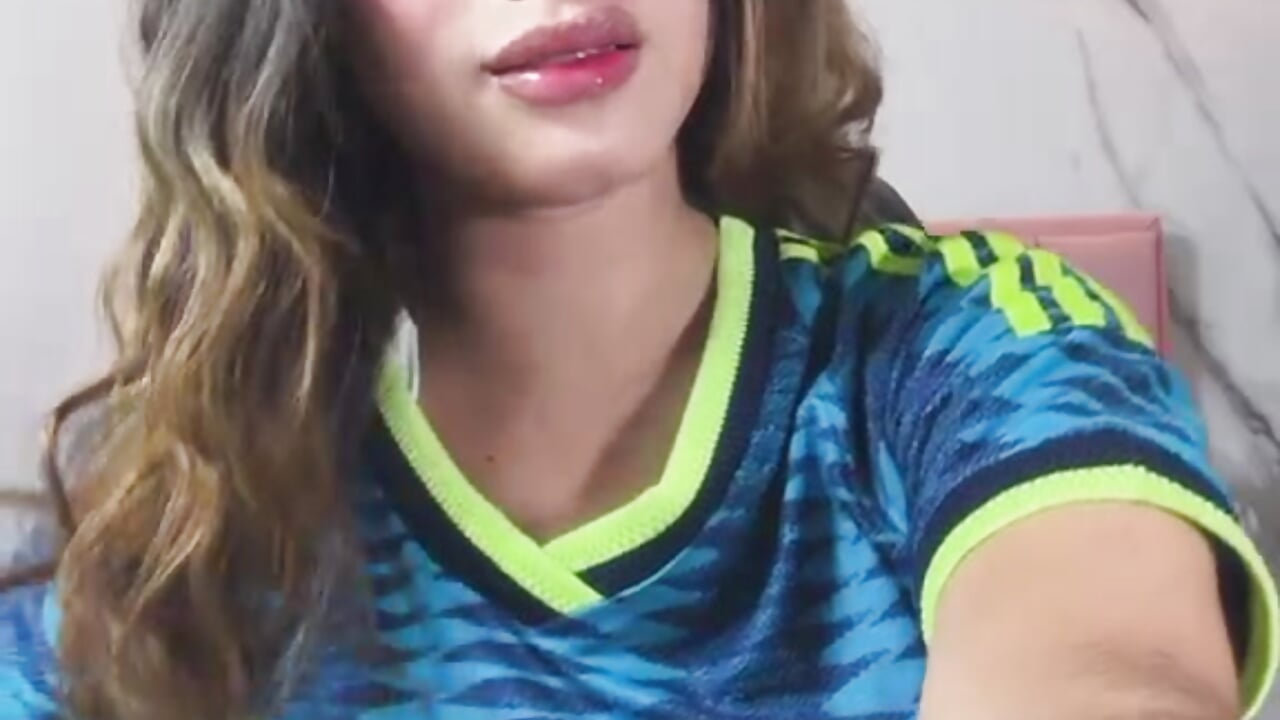 Beautiful latina - فيديو من KAROLAGREY موديل الكام