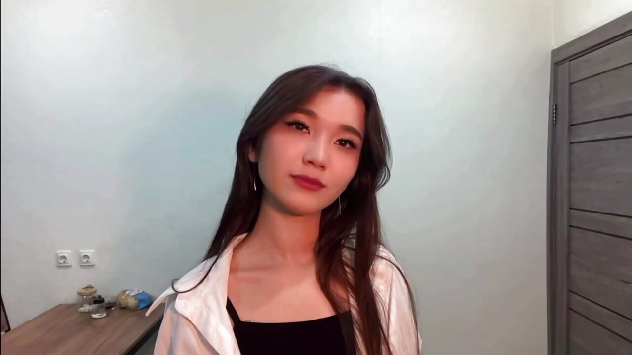 Moni - video oleh MentallyMonika kamera model