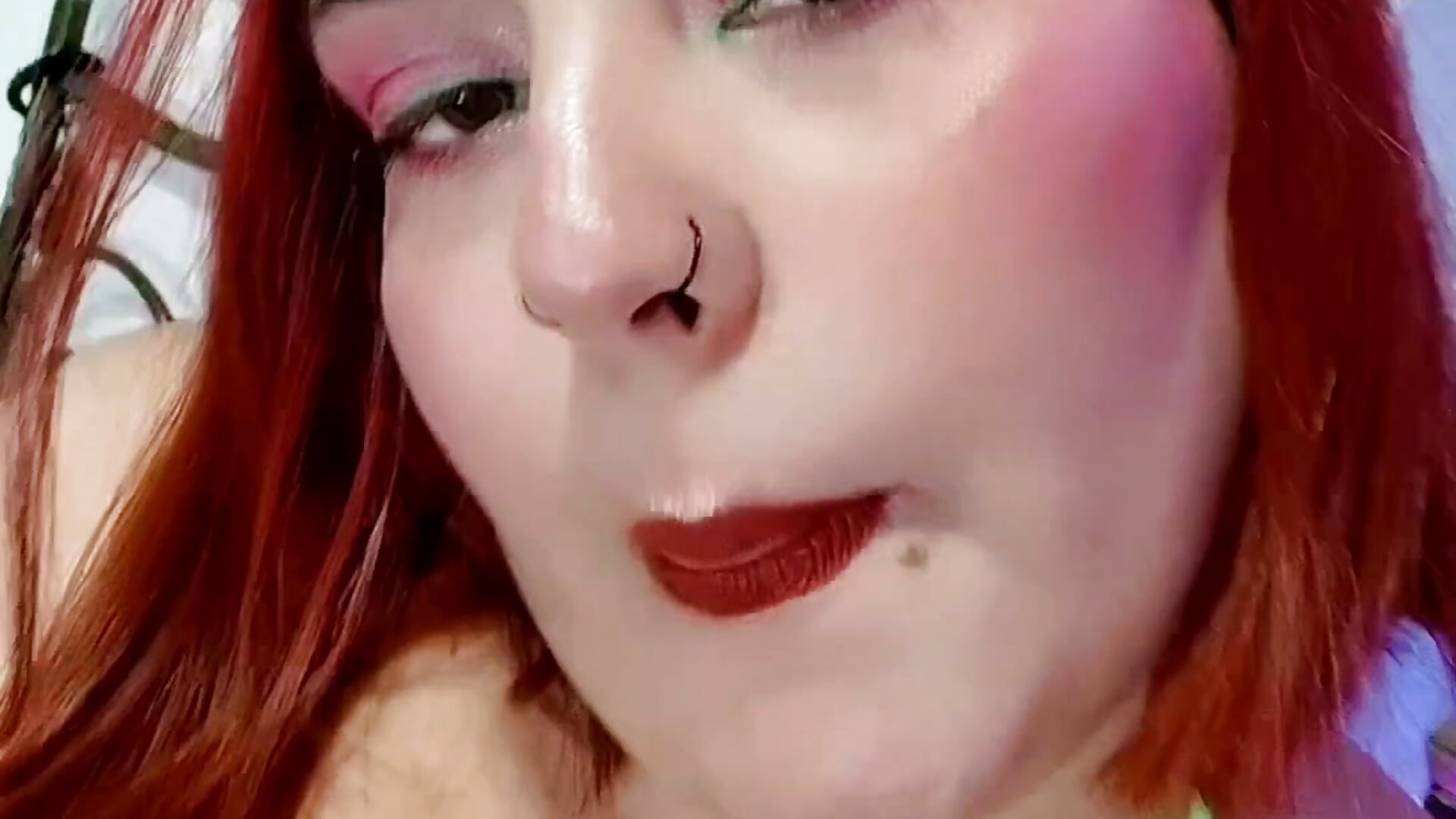HOY ME SENTI MUY  TRAVIESA 🤤🤤 - video by Camilleturn18 cam model