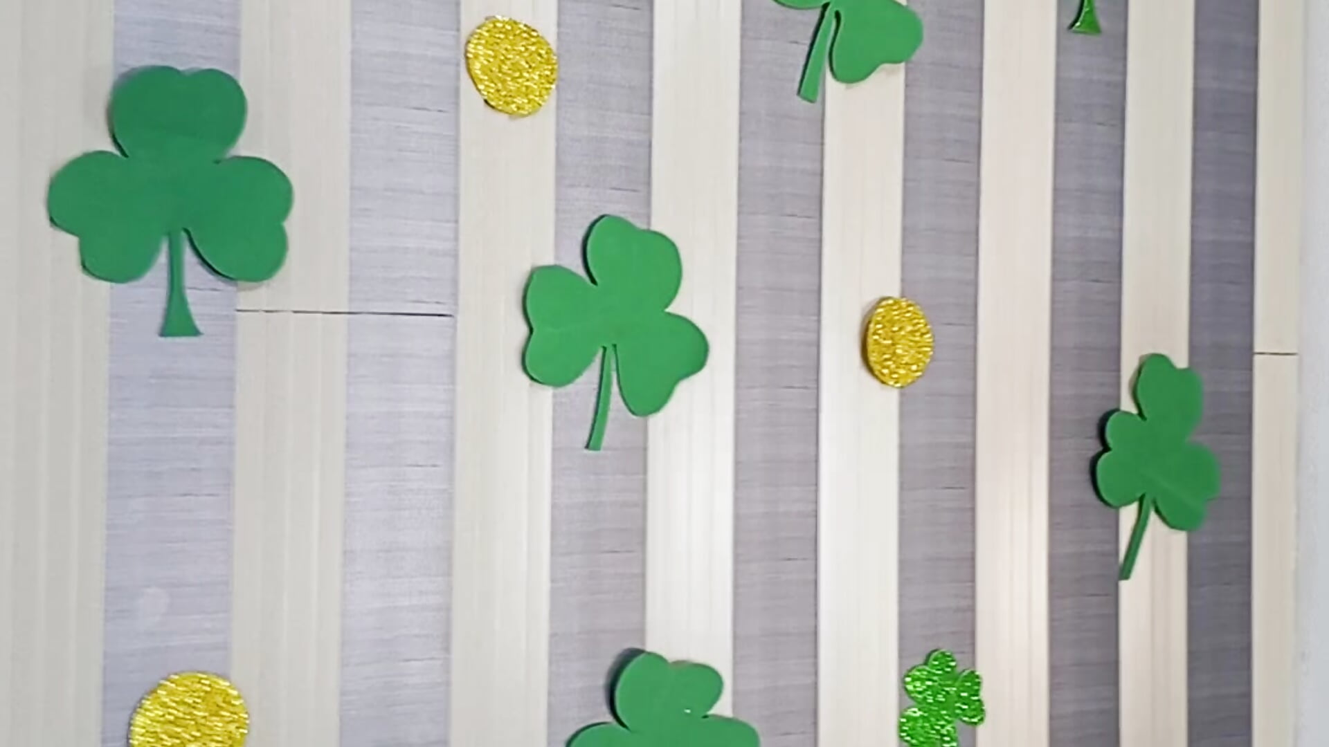 St. Patrick's Room ☘️🍀☘️🍀☘️ - video oleh Max_and_anny kamera model