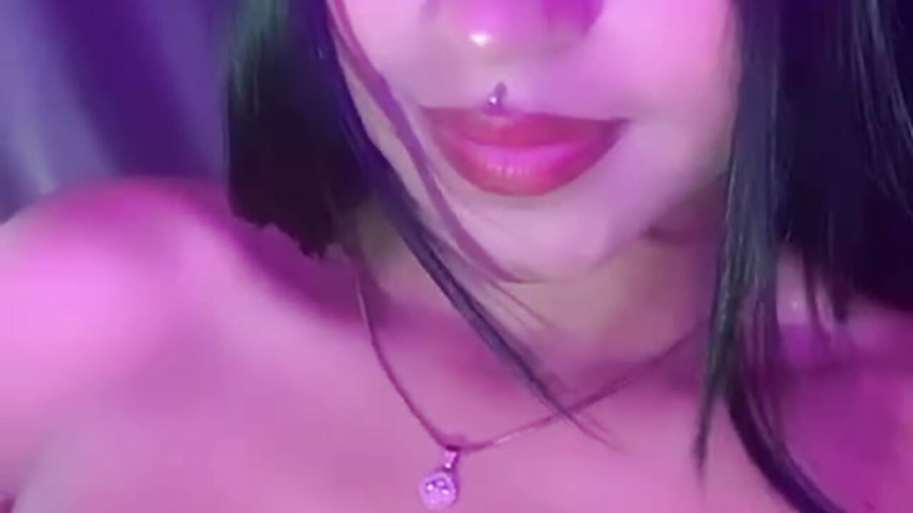 Mee 🌸 – video af karol_mitch cam-model