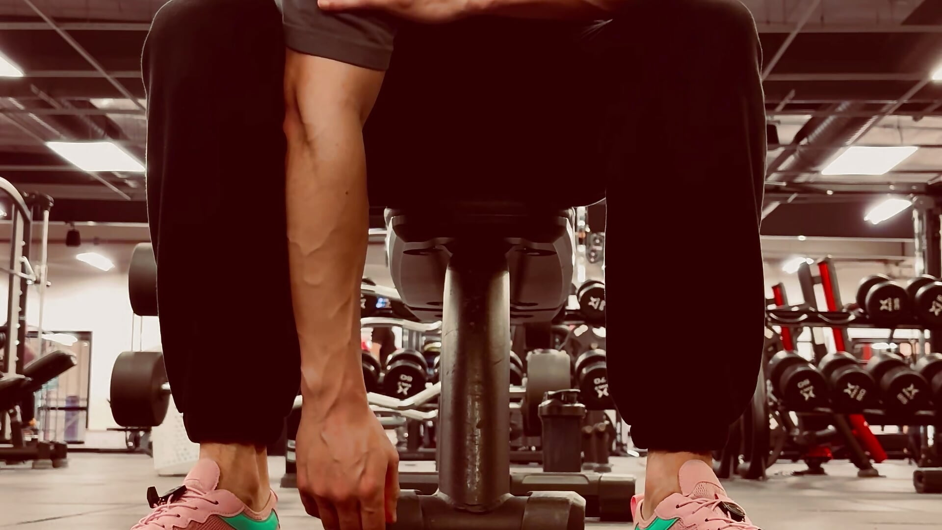 For any of the vein lovers😉 - video di adonimus94 modella di cam