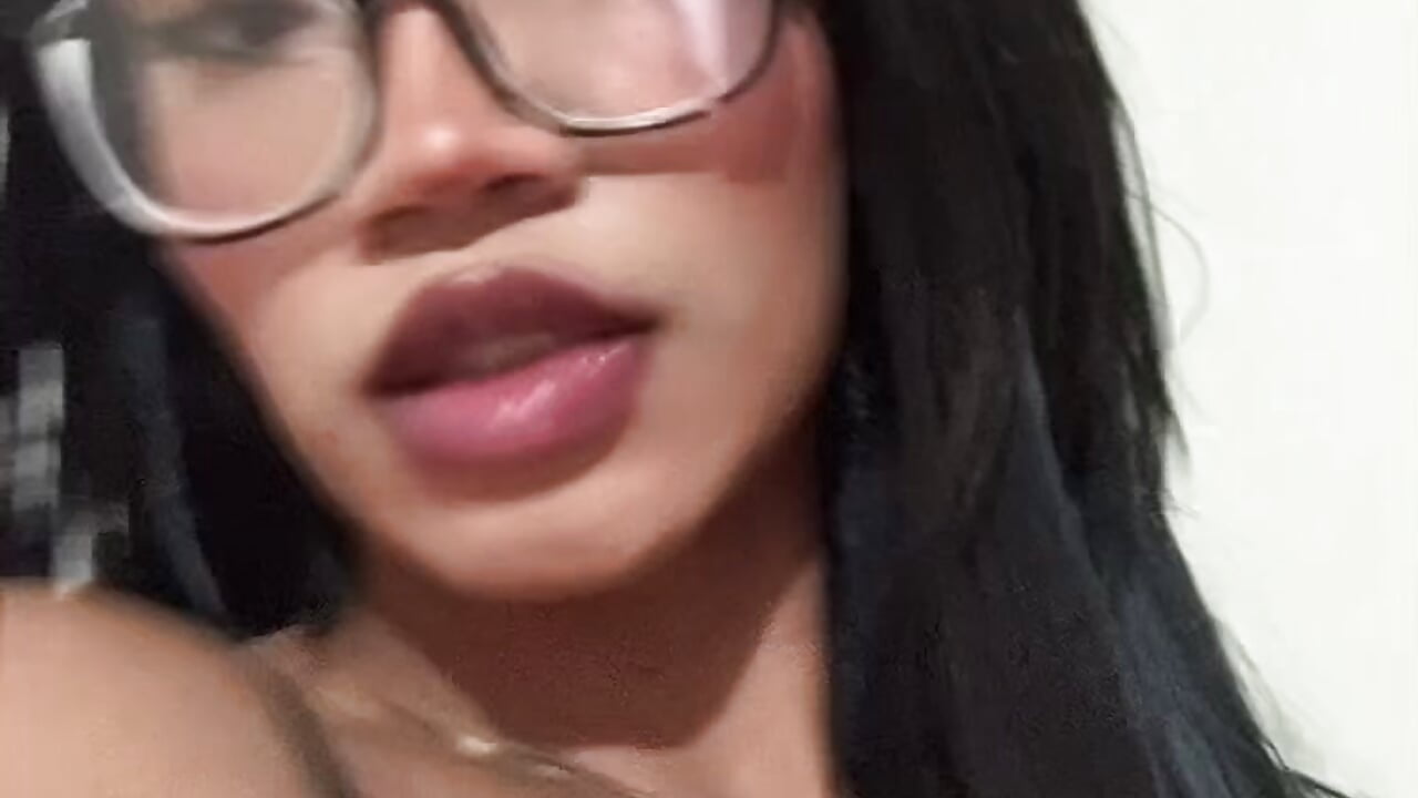 Tk toks - vidéo du modèle de showcams horny_brii