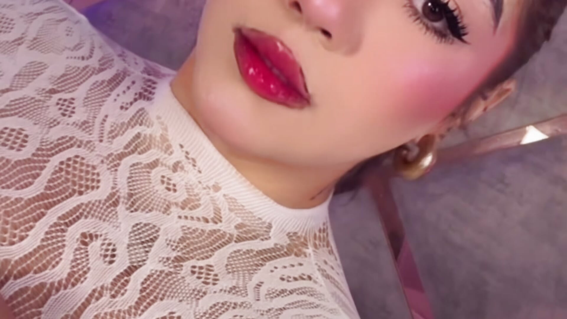 😘😍 - video by Hannah-Prada cam model