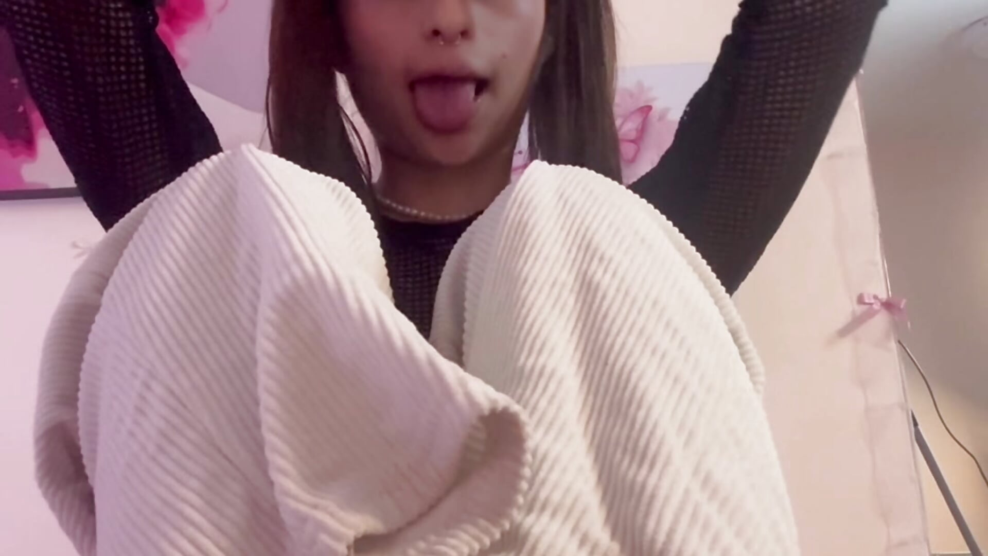 funny feet 🤭🤭 – video od webkamerové modelky AnnyCotton