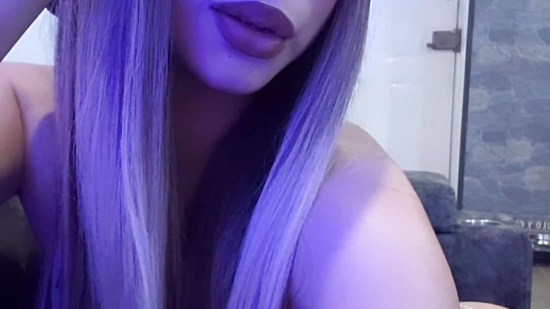 🫣 - LARIISSAEVANS主播的视频