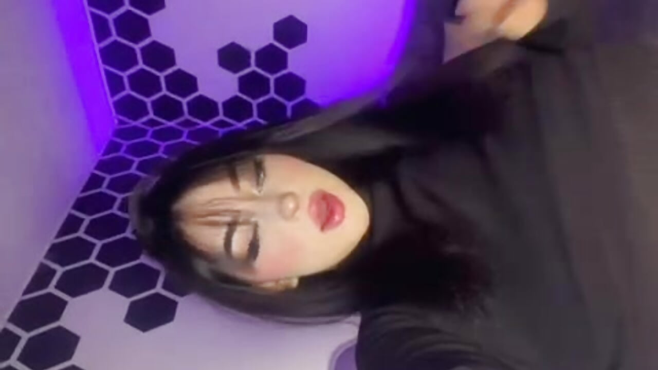 Hello Guy´s－カメラキャストのmeowbooの動画