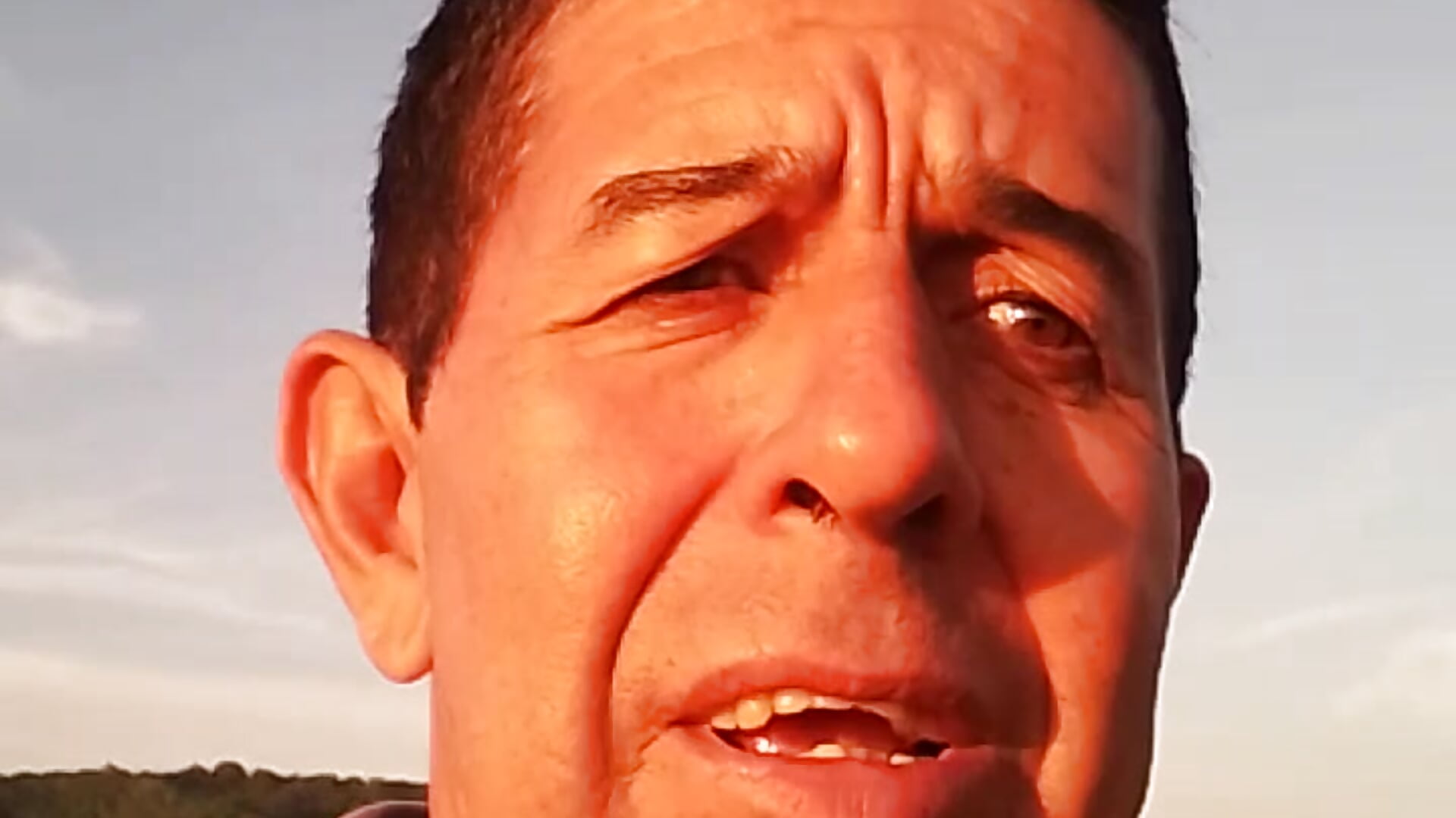 Saludando a los usuarios y amigos de  stripchat desde Manabí Ecuador - วิดีโอโดย dgghjyt โมเดลแคม