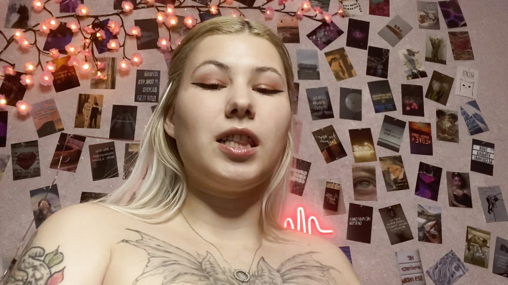 IMG_1667.MOV - video by x_Ulya1cutex cam model