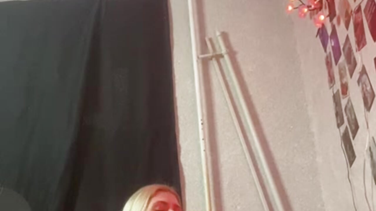 I fuck my ass with a dildo)) - video by x_Ulya1cutex cam model