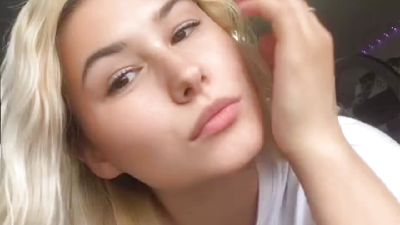 Feel this music with me - video by x_Ulya1cutex cam model