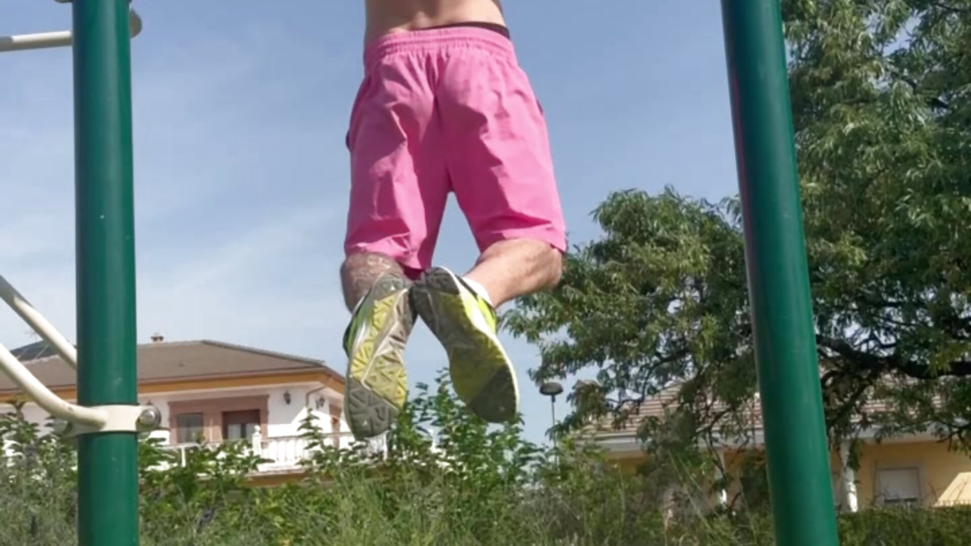 fba21fa701394c9797351521d0463d97 - video van dandodur cam-model