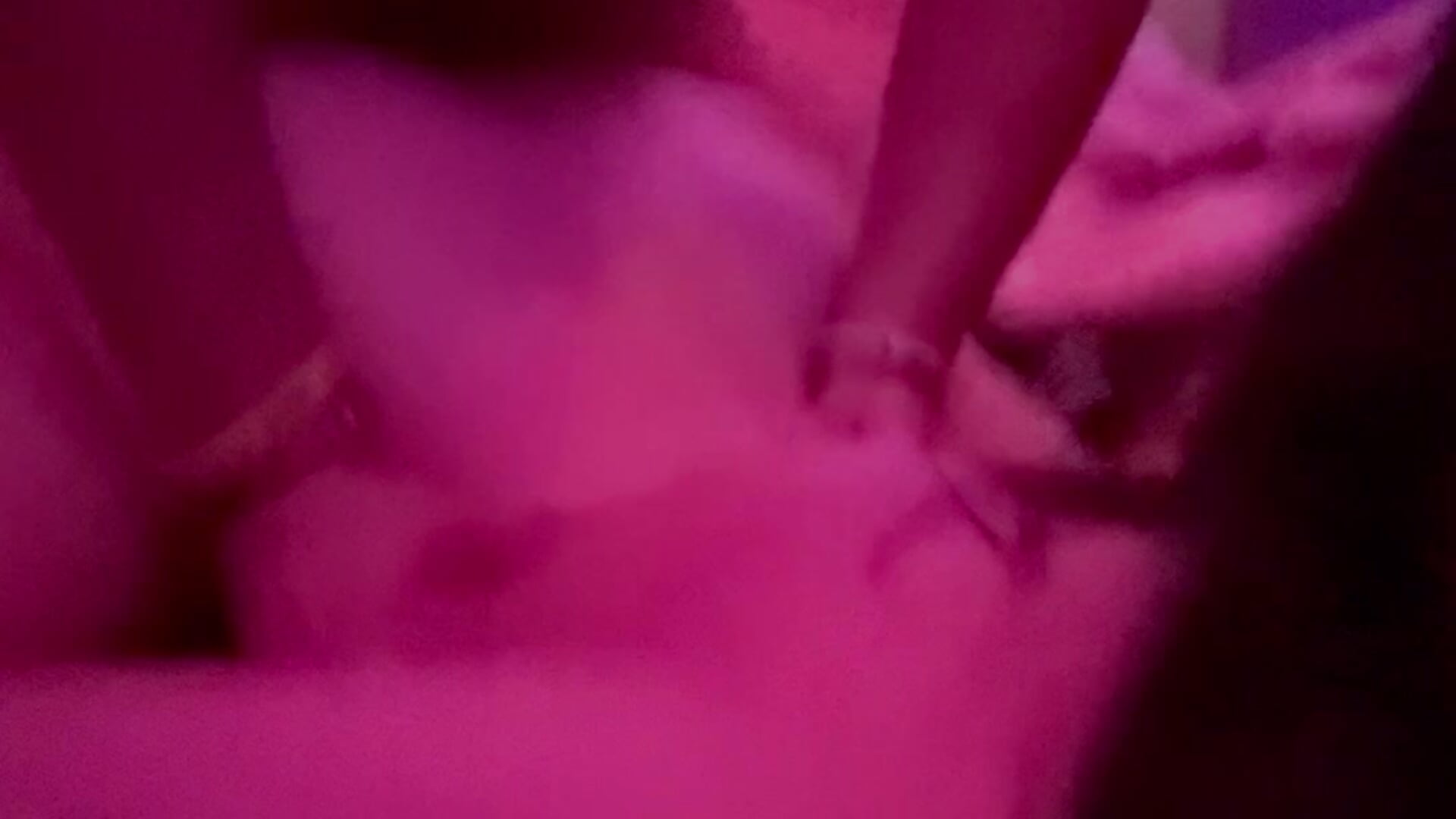 Girlfriend getting pounded with her little ass in the air - vídeo de spookysmooches modelo de câmara