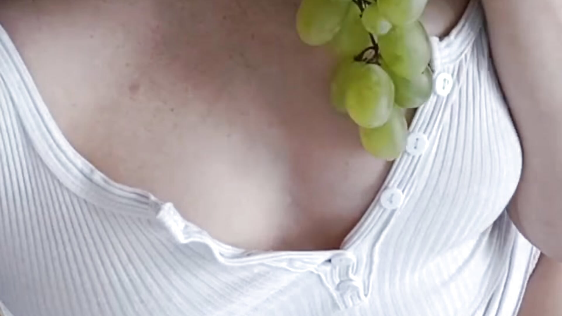 video_2023-08-09_12-51-32 - video di HornyCumBitch modella di cam