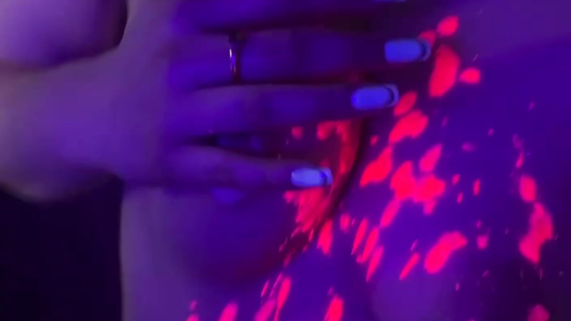 neon show - video av omg__leila cam-modell