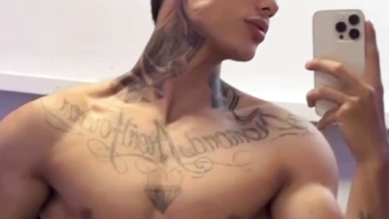 Mi fasntasico cuerpo – video modela na kameri IanWest_