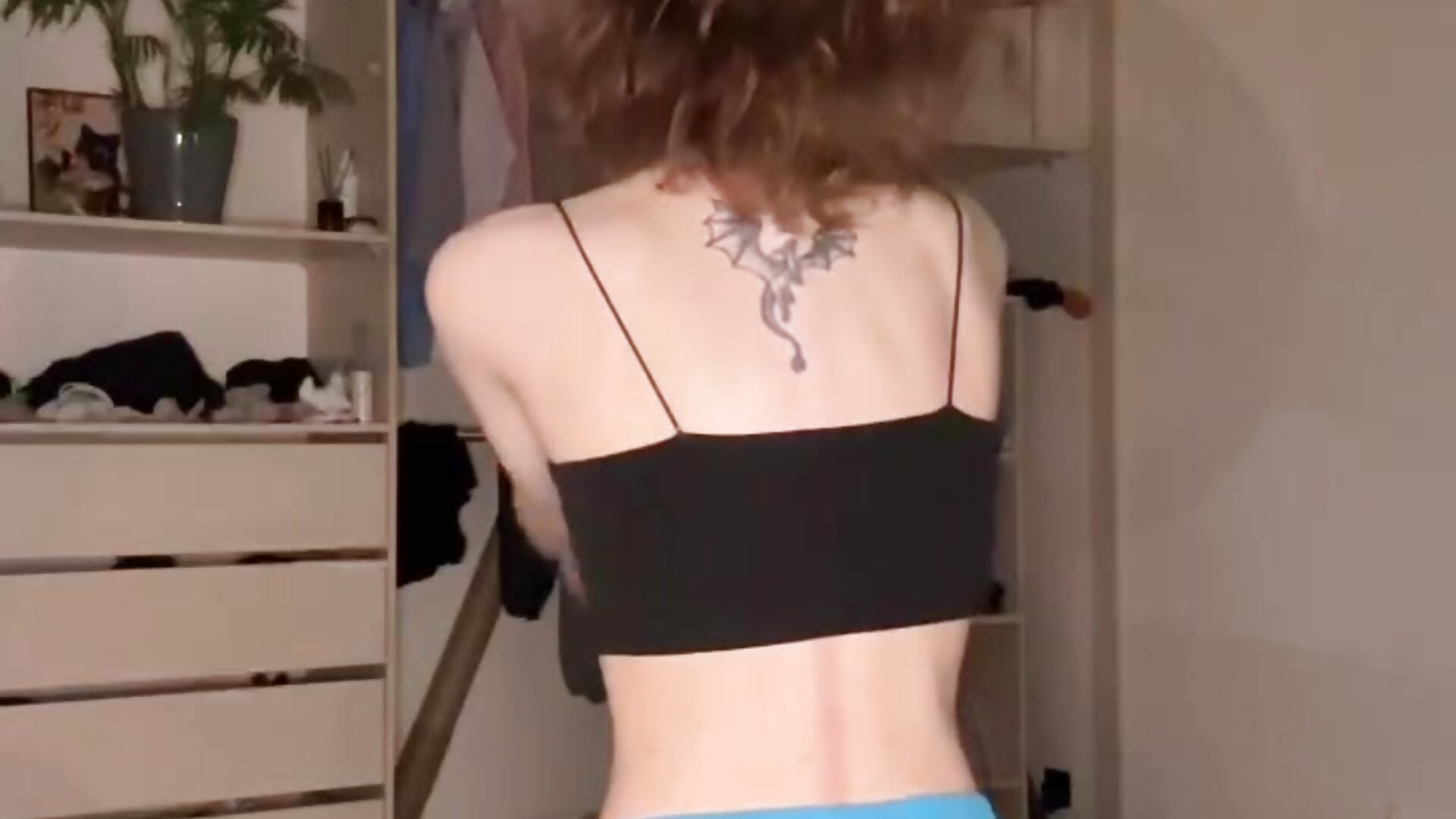 Simple Moments - video di SlunkRear modella di cam