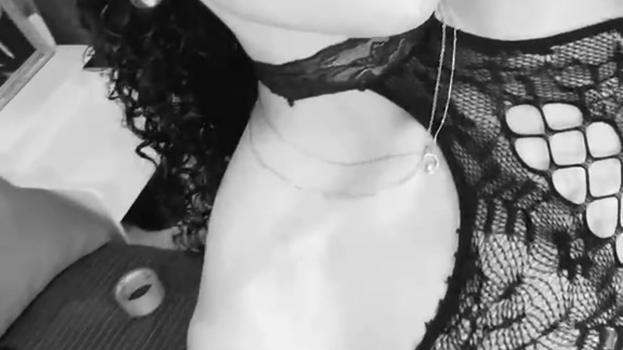 tell me you like ? - video di Veronica_hottie modella di cam