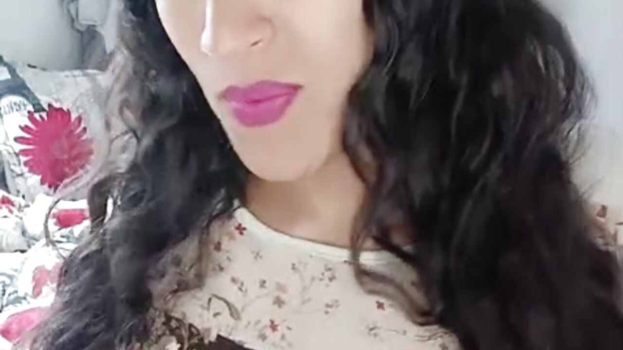 WhatsApp Video 2026-02-16 at 9,50,21 AM — filmik luna_E, modela(-lki) na kamerkach