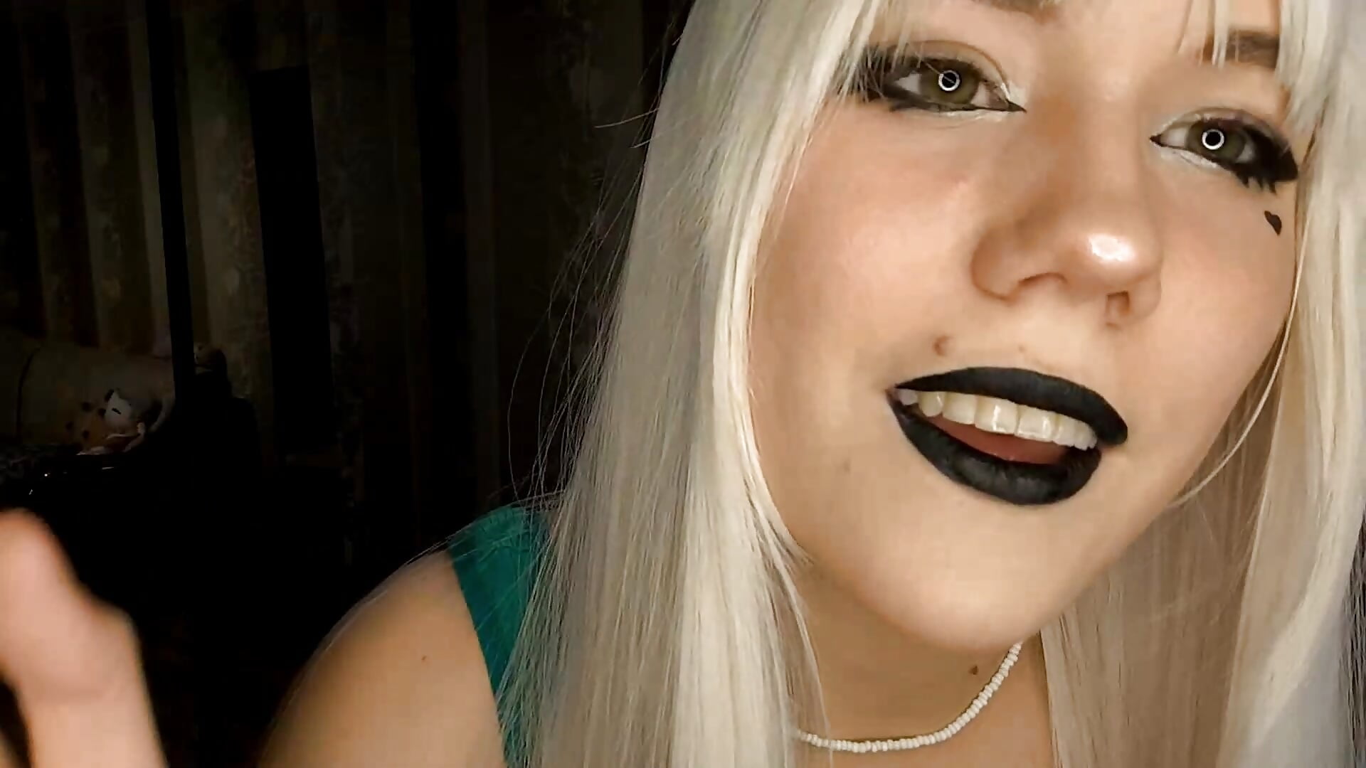 Aura cleanse ASMR – video af JesseDarcy cam-model