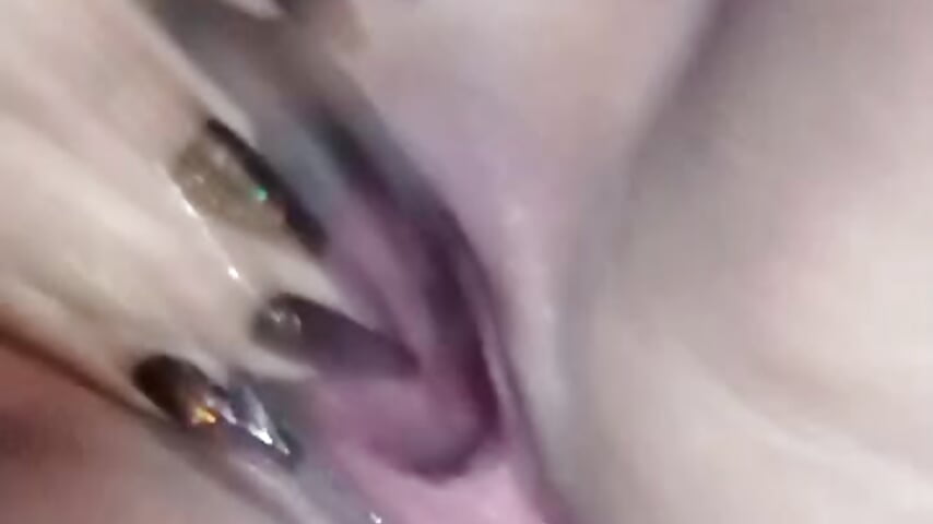 Bottle pussy 🔥💦 – video od webkamerové modelky Monalinda-hot