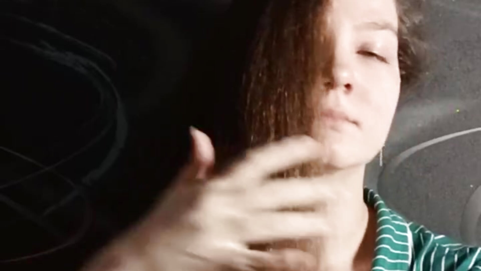 I spend 23 hours a day combing my hair - ক্যাম মডেল KatheyWasinger-এর ভিডিও