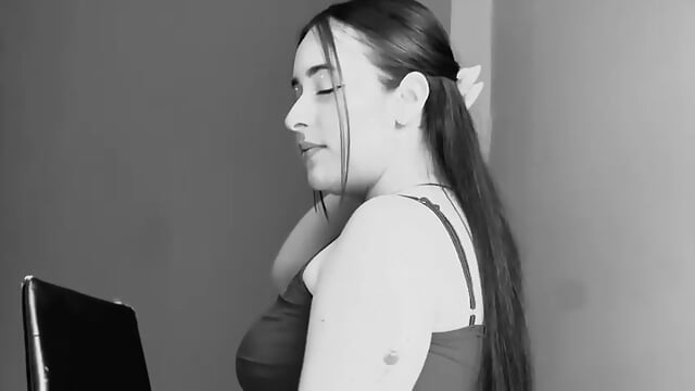 Black and white 🖤 - video by FoxieNova cam model