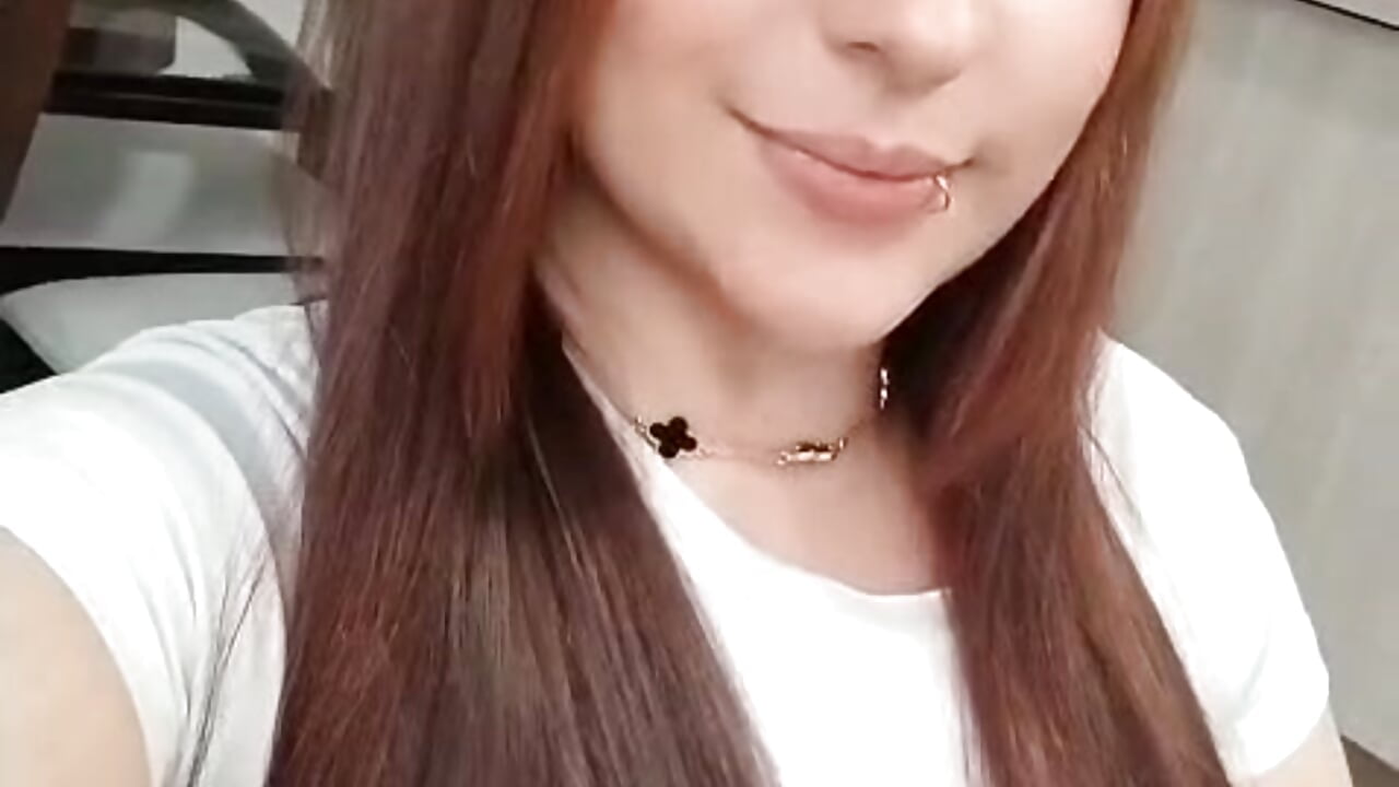 My sweet face 😘 - video của người mẫu cam FoxieNova