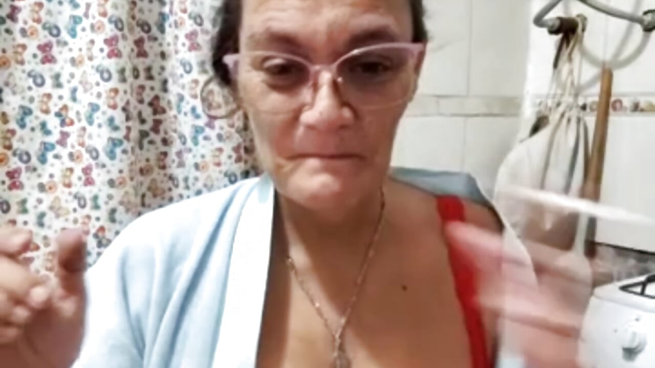 Hey guys, do you like my big tits? - clip cu Nanybeach model videochat