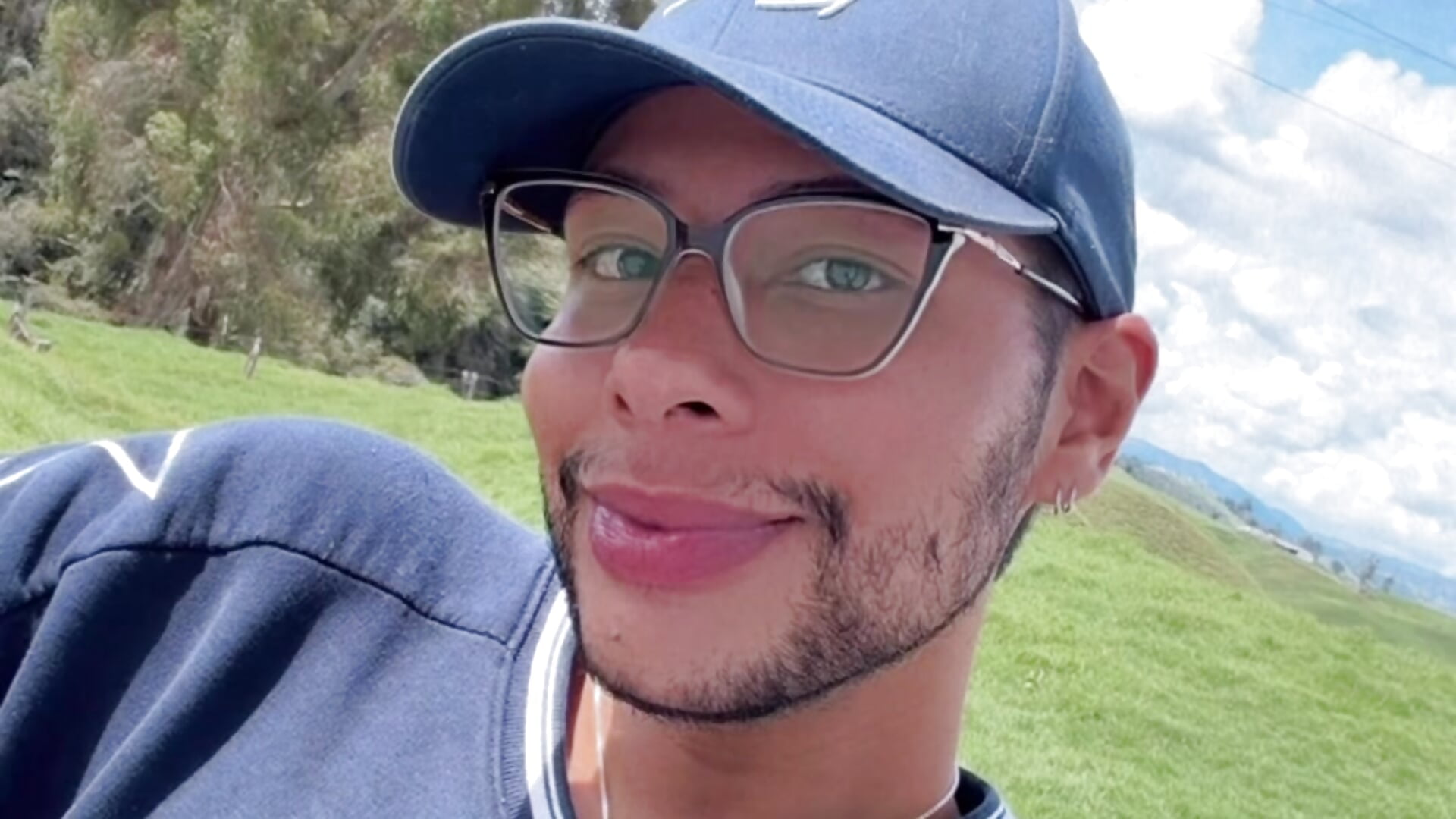 Taking a breath 🍃🌸✨ - vídeo de la modelo de cam Miissy_