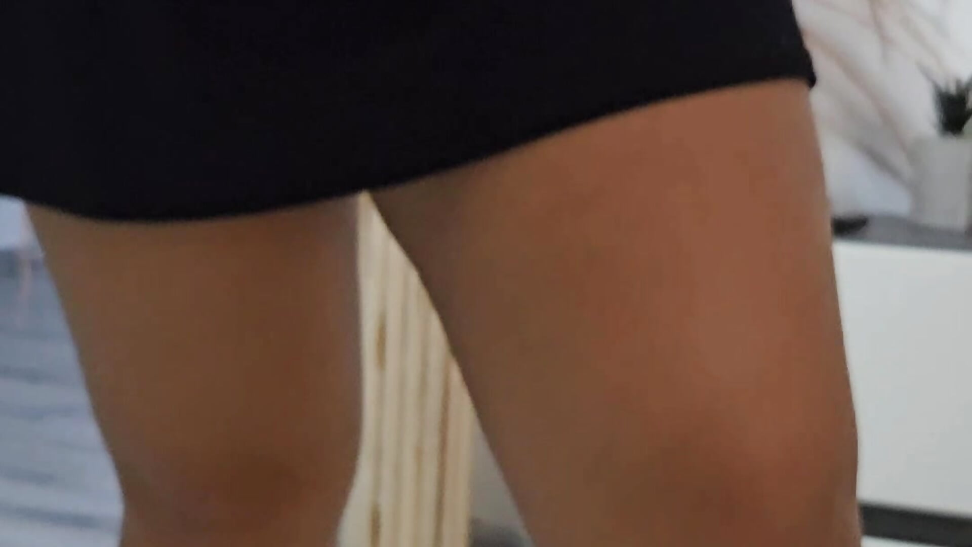 Come, see what I have under my dress? — filmik AgathaBloom_, modela(-lki) na kamerkach